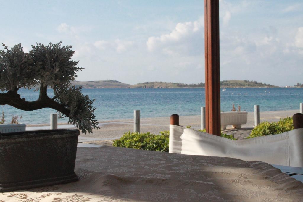 Foca Kumsal Hotel Exterior photo